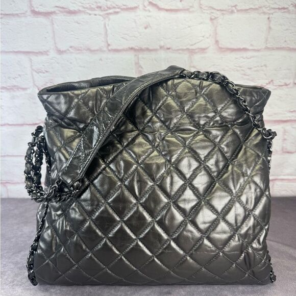 Chanel Gunmetal Leather Chain Me Quilted Bag - Picture 3 of 16